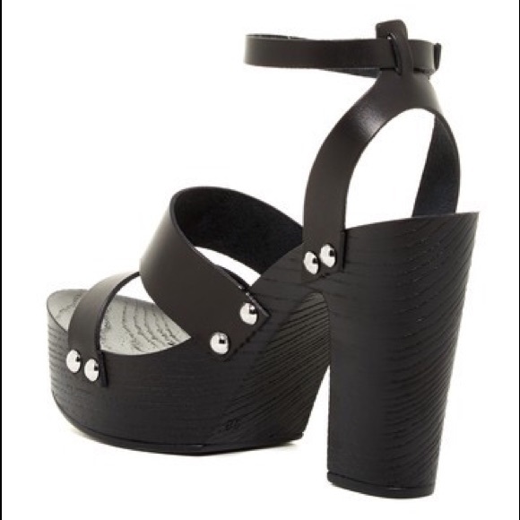 Charles David Ellie Leather Platform Heel Sandal - Picture 4 of 4