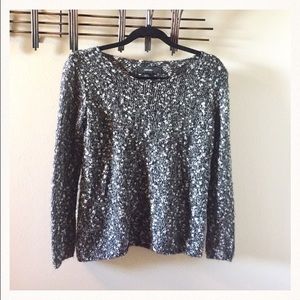 Forever 21 black and white knitted sweater!
