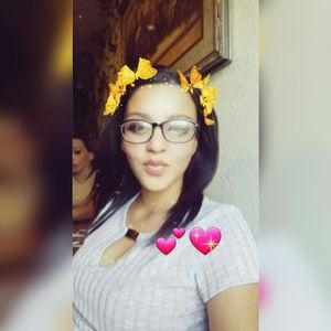 Meet your Posher, Celia