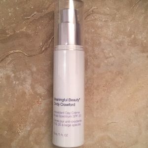 Meaningful beauty day creme & cleansing wash