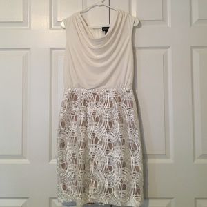 Sinched sleeveless dress