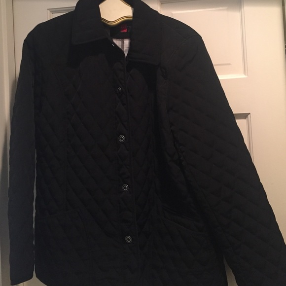 💙SALE💙Black quilted jacket