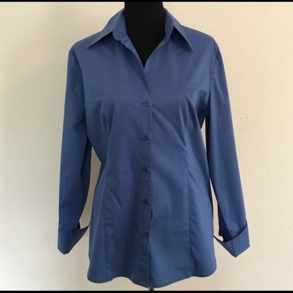 Blue collared New York and company shirt