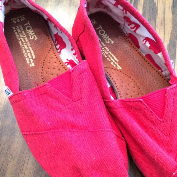 TOMS Classic Slip Ons