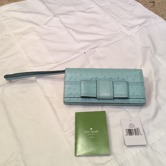 kate spade Handbags - Kate spade wristlet ostrich robins egg blue