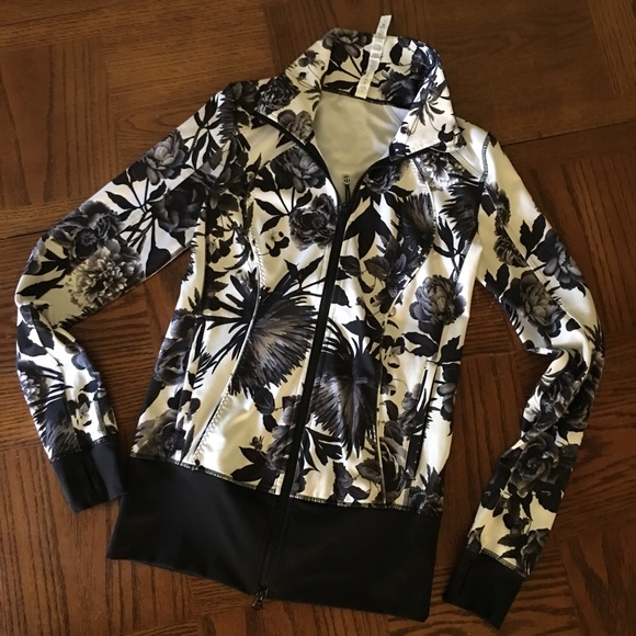 lululemon athletica Jackets & Blazers - Lululemon jacket.