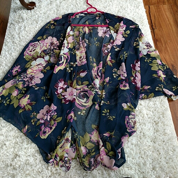 Charming charlies floral cardigan