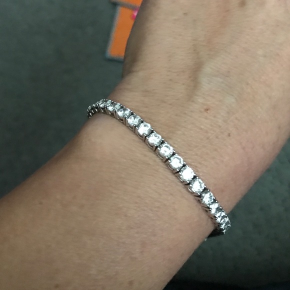 Diamondart CZ tennis bracelet Sterling