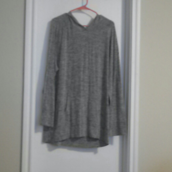 Hoodie w/front pocket