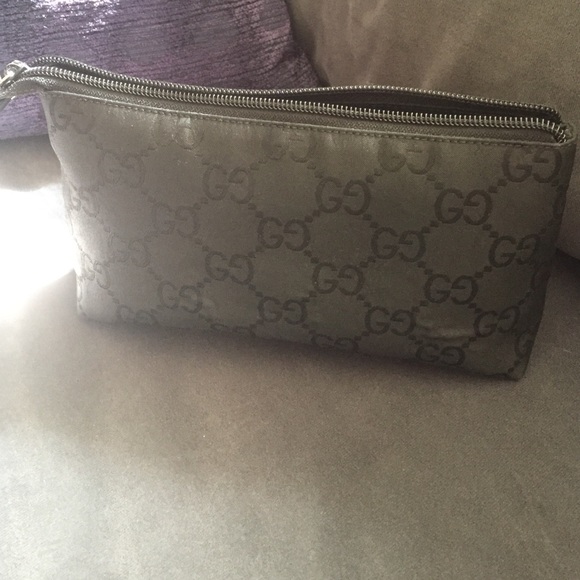 Gucci make up bag