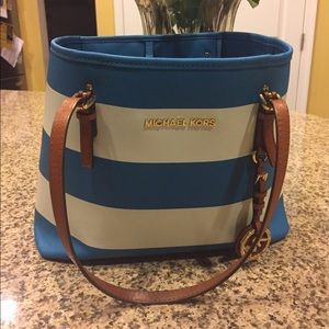 Michael Kors hand bag