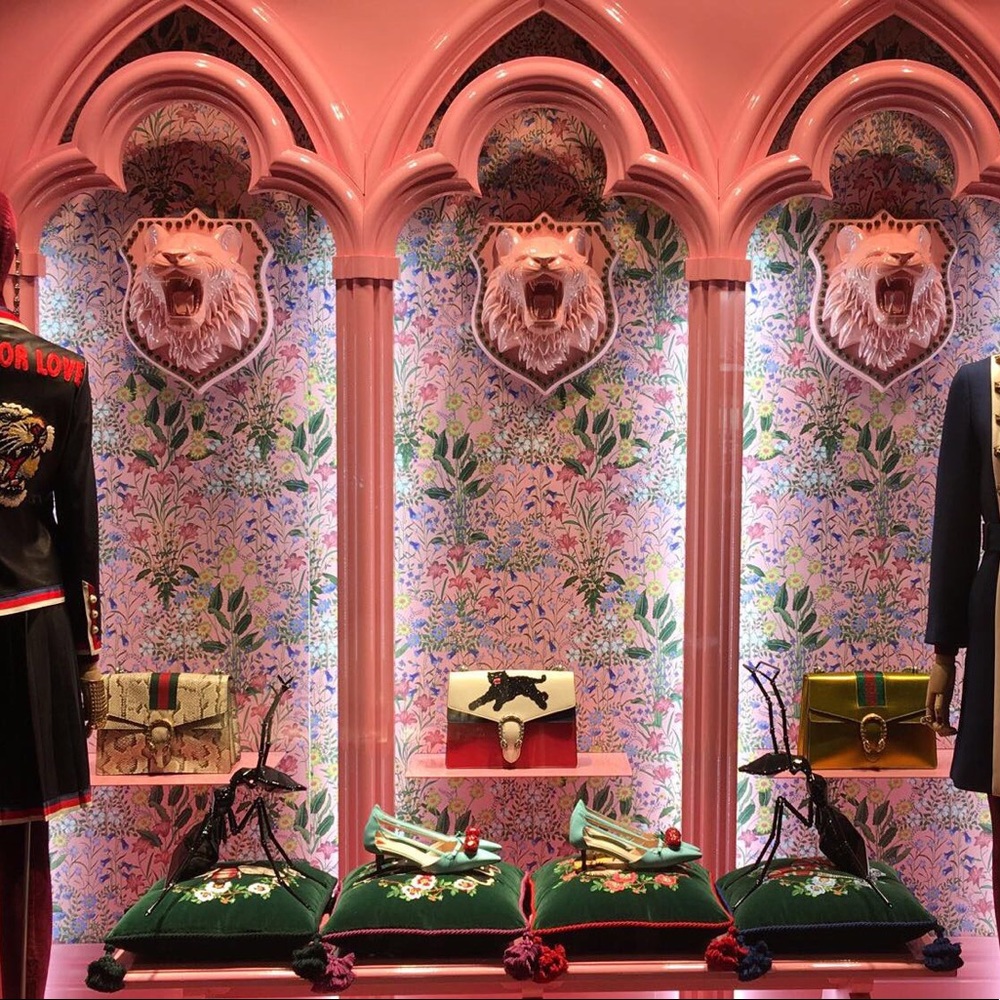 Items in my closet that deserve a better home✨