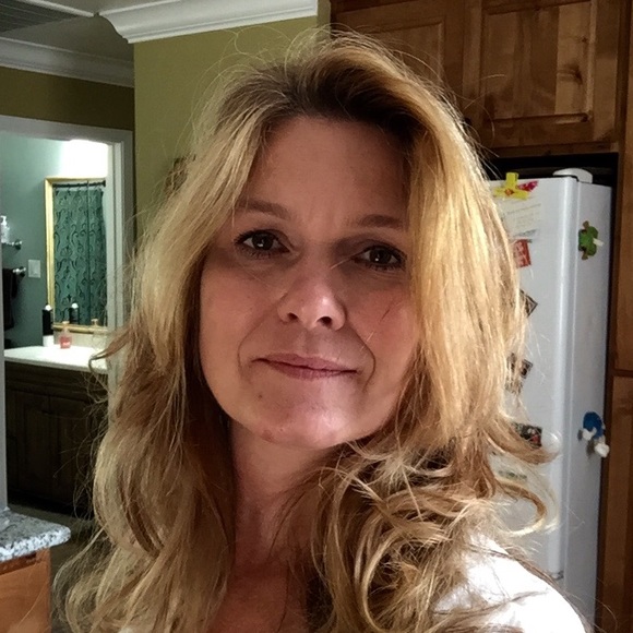 Meet your Posher, Tishka