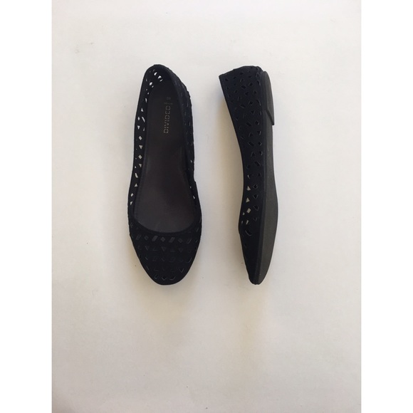 Black Triangle Flats