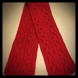 Decorative Banana Republic scarf!