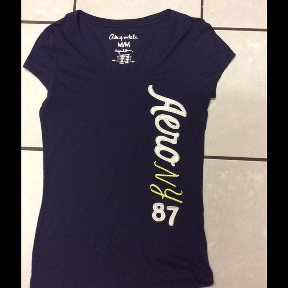 Aero stitched logo tee med NWOT