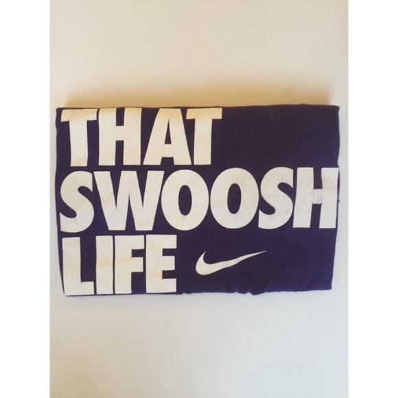 nike t-shirt