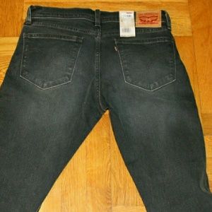 Levis boyfriend skinny jeans NWT