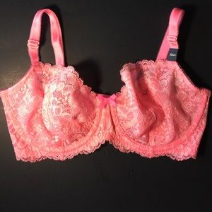New Victoria's secret bra size 32DD or 32D