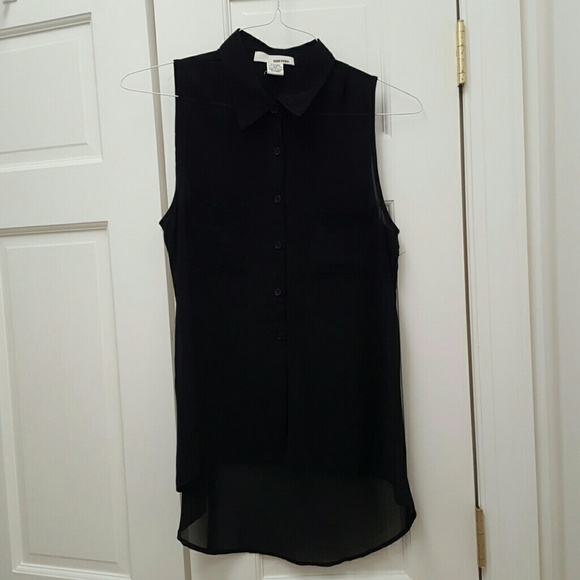 Sleeveless chiffon top with metal back detailing