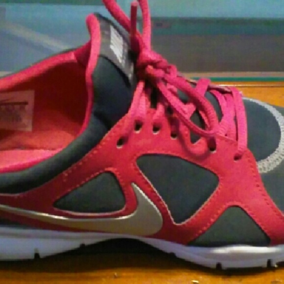 NIKE IN TRAINING IN SEASON TR2 - Picture 3 of 4