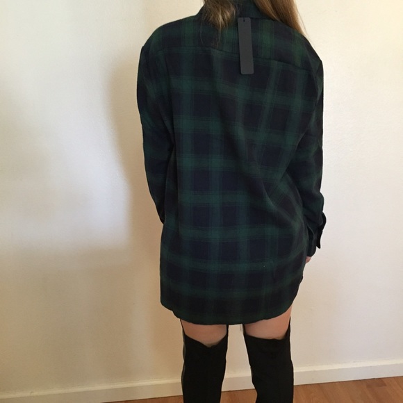 - LAST ONE - Oversized Boyfriend Flannel - Picture 4 of 4