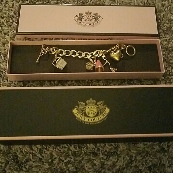 Juicy bracelet with charms