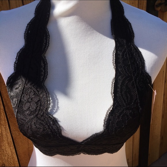 *LAST ONE* Black Lace Halter Top Bralette - Picture 4 of 4