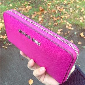 Pink Michael Kors Zipper Wallet