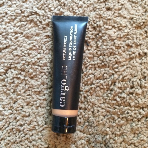 Cargo HD Picture Perfect Liquid Foundation