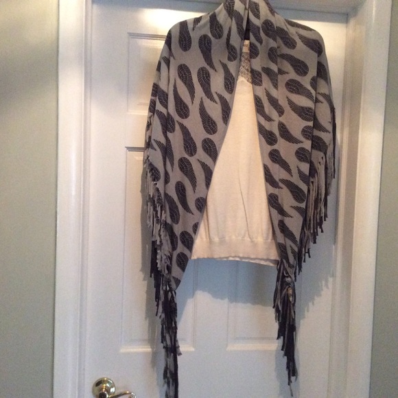 Angel Shawl REDUCED - Picture 2 of 5