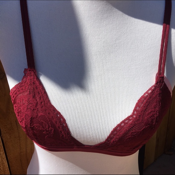 *LAST ONE*Wine Lace Bralette - Picture 2 of 4