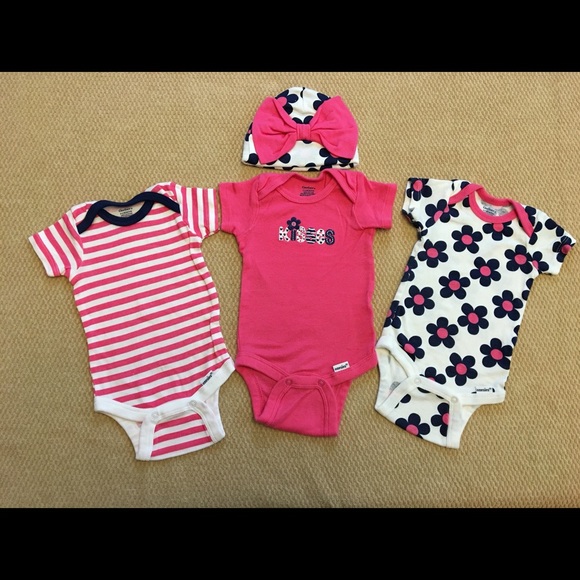 Pink Bow 🎀 Onesies Bundle *4 Piece Set*