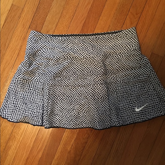 XS Nike tennis skort