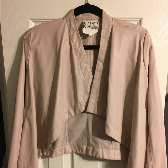 Cleaning out closet, never worn.