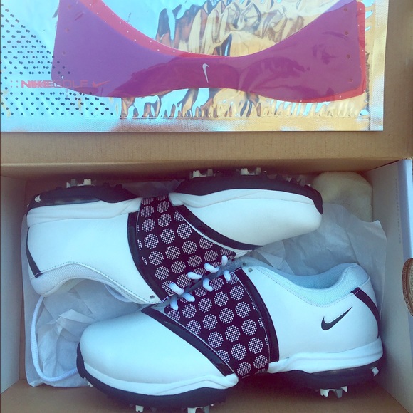 NIKE AIR women's customizable golf shoe