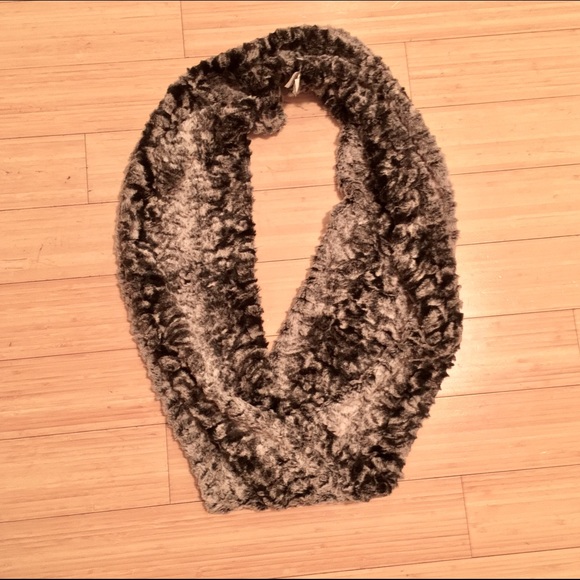 🌻Last Chance Donating Today🌻 Infinity Scarf