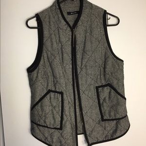 Tweed vest