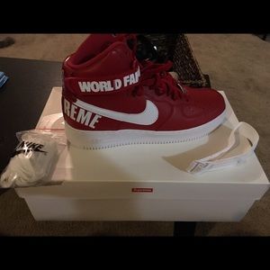 Nike supreme AF1