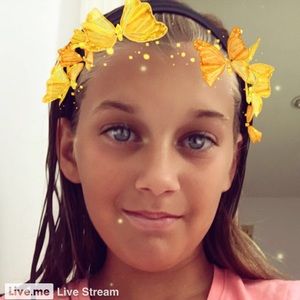 Meet your Posher, Kayla