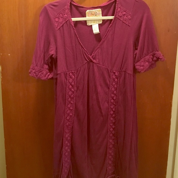 Billabong V neck dress