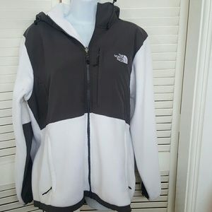 Hooded north face denali