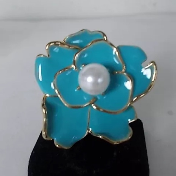 Cara New York ring