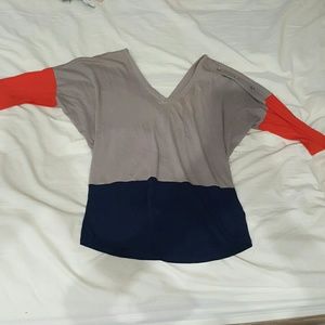 Color block 3/4 sleeve Express top