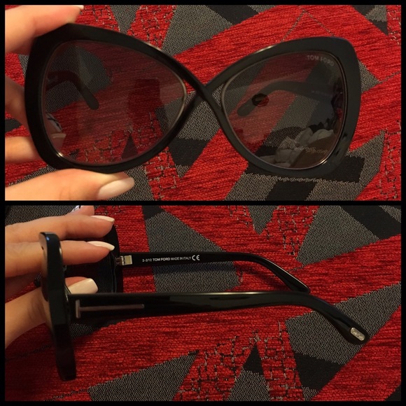 SOLD!!...TOM FORD Cross Bridge Sunglasses - Picture 2 of 4