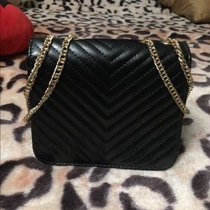 Small shoulder/cross-body purse