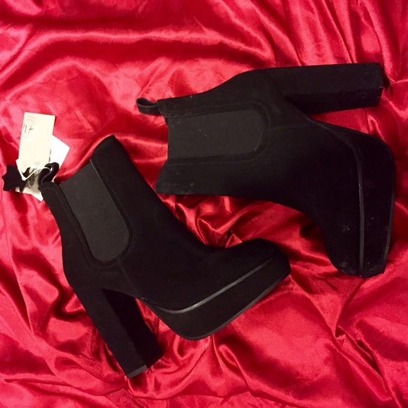 Black genuine suede heel boots