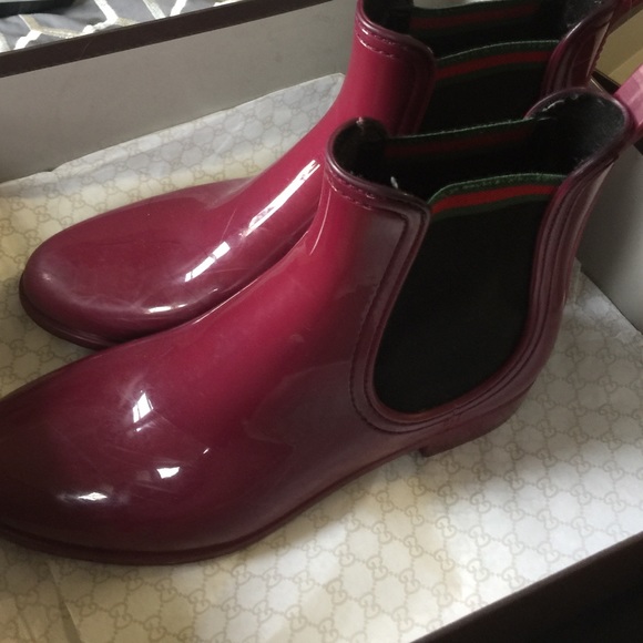Gucci rain boots