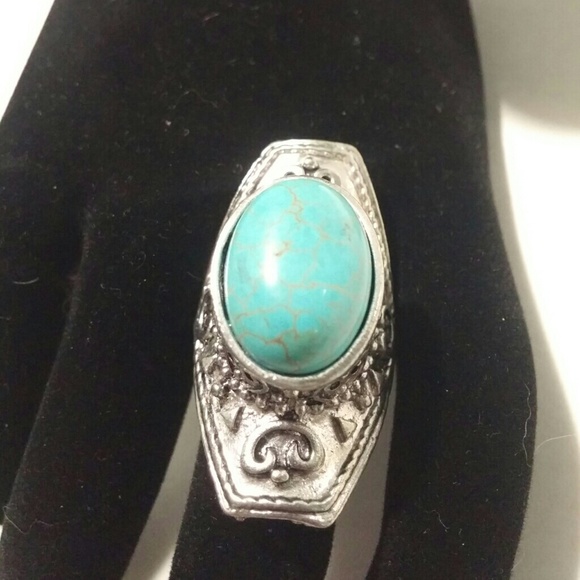 Jewelry - Antiqued Silver and Turquoise Ring