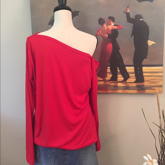 🎉SALE🎉HP Comfy One Shoulder Red Long Sleeve Top❤ - Picture 2 of 6